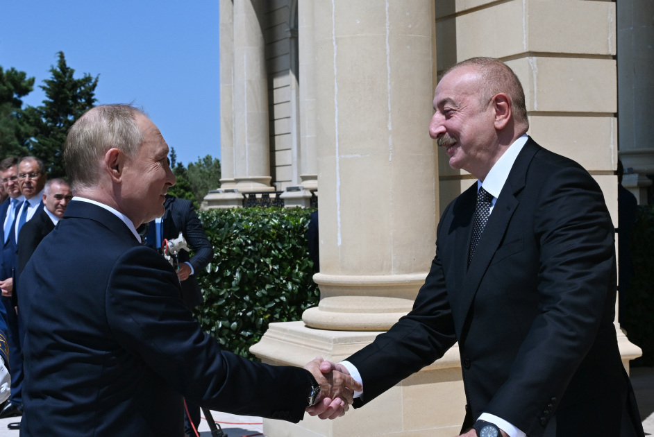 Putinin rəsmi qarşılanma mərasimi - FOTOLAR