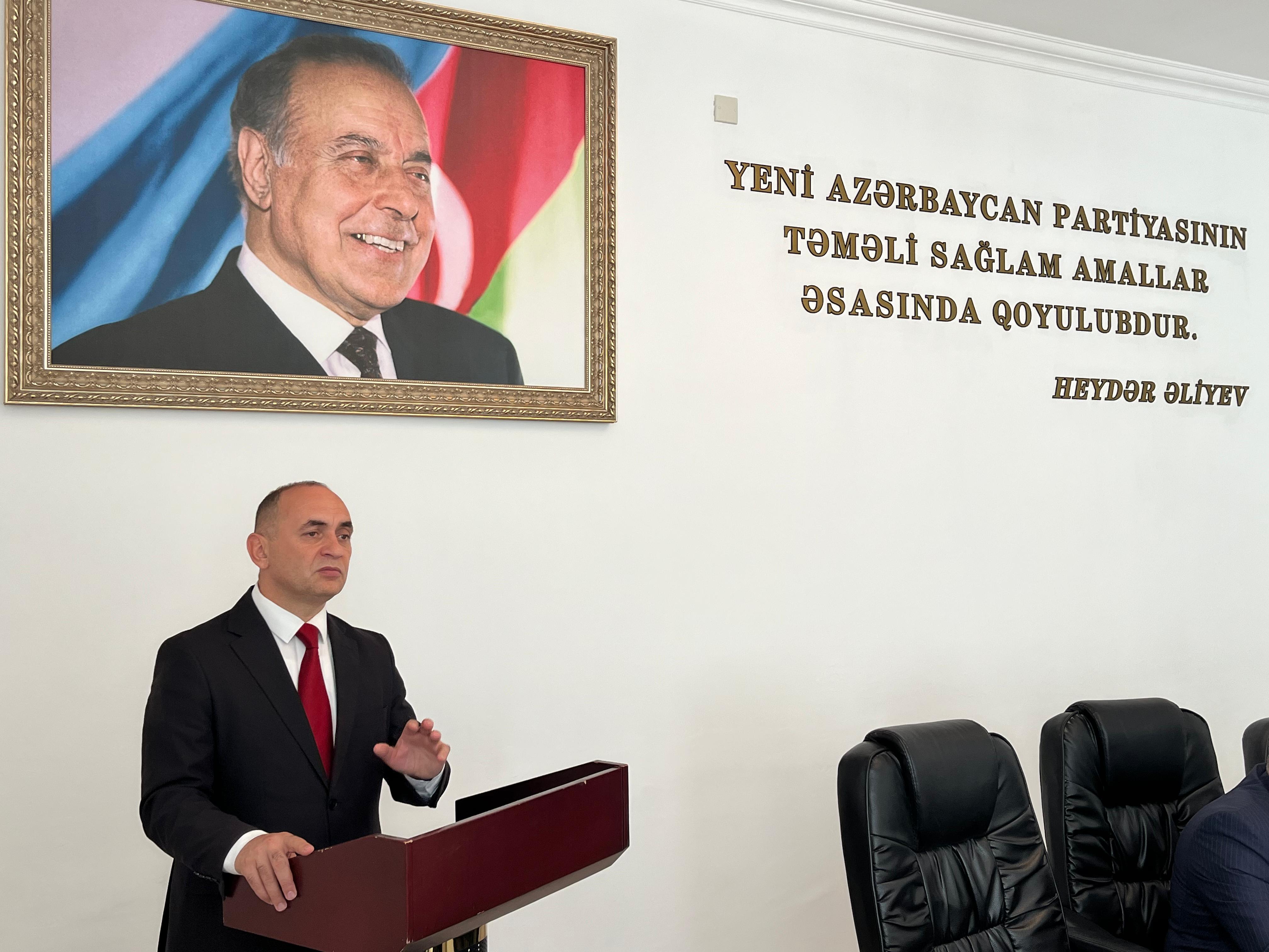 Ceyhun Məmmədov seçicilərlə görüşdü - FOTOLAR