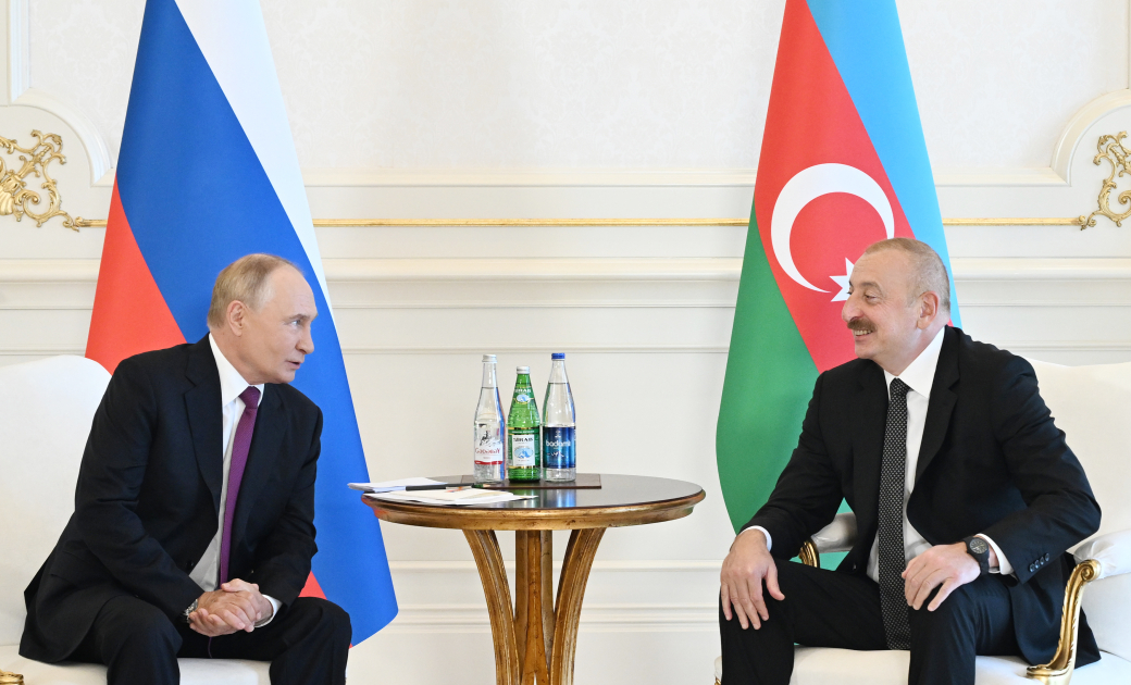 İlham Əliyev və Putinin iştirakı ilə imzalanan sənədlərin mübadiləsi mərasimi keçirilib