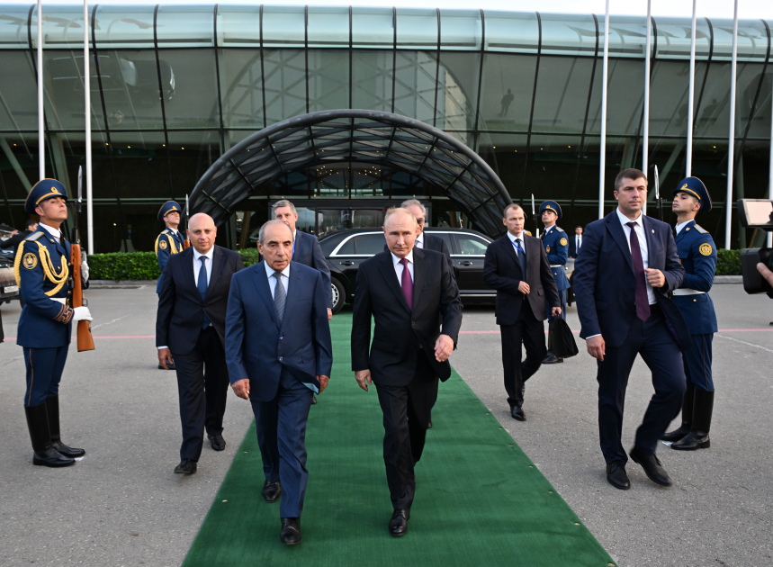 Putinin Bakıya səfəri başa çatdı - FOTO