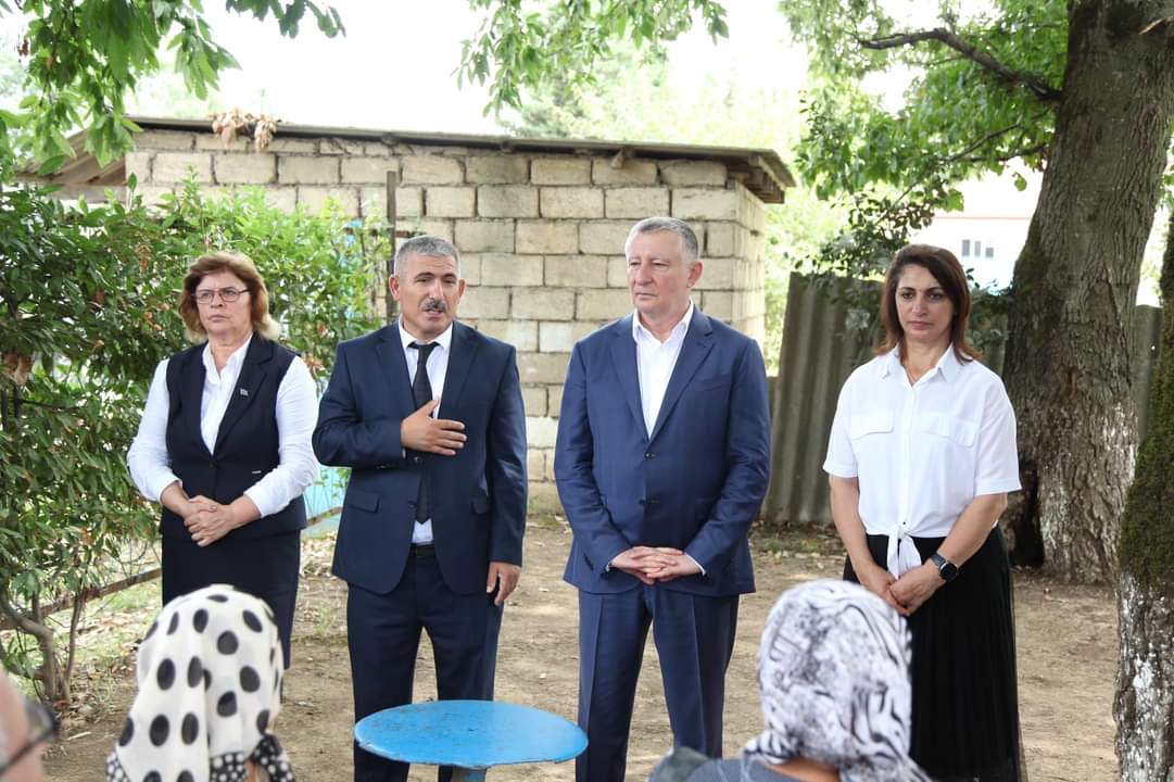Məşhur Məmmədov seçicilərilə görüş keçirdi