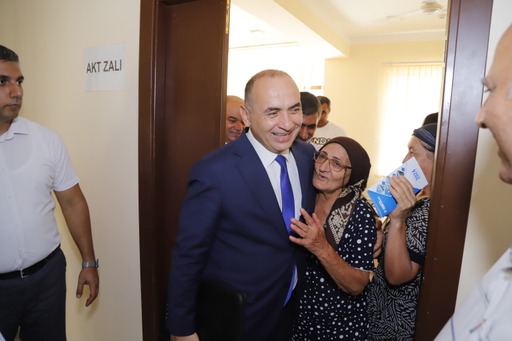 Ceyhun Məmmədov Şirvanda seçicilərlə bir arada - FOTO