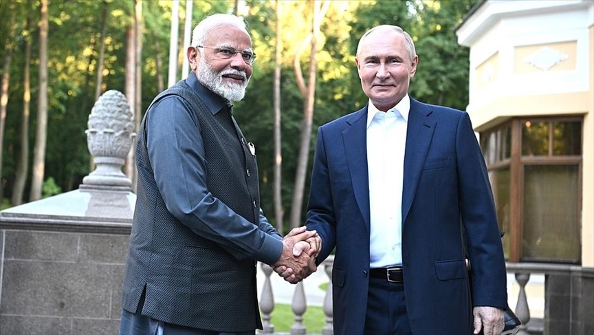 Hindistan baş naziri Putinlə nələri danışıb?