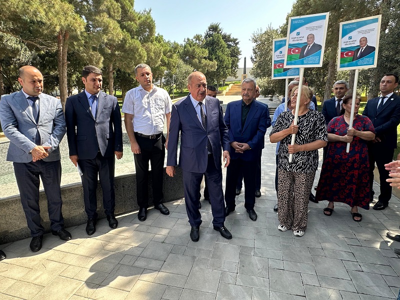 Bilgəh sakinləri Eldar Quliyevi izdihamla qarşıladılar - FOTOLAR