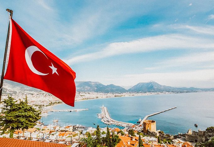 Türkiyədə yaşamaq üçün nə qədər pul lazımdır?