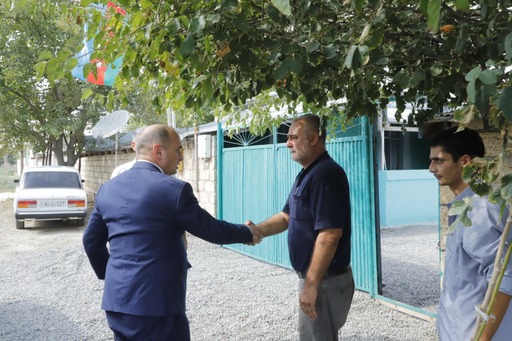 Ceyhun Məmmədov şəhid ailələrinə baş çəkib - FOTO