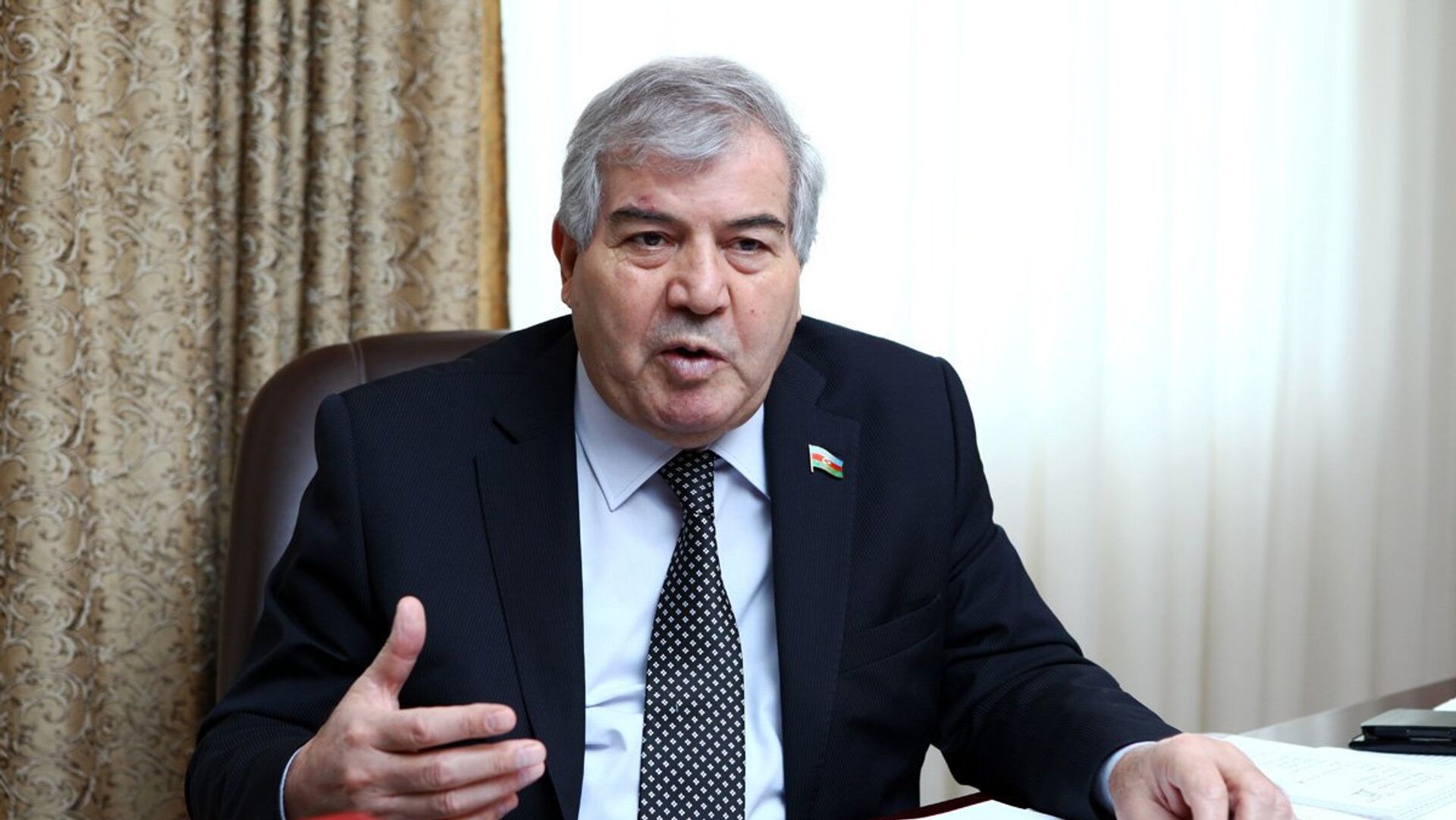 "Mütəllibovun xalq hərəkatına dəstək verməkdən başqa yolu qalmadı"