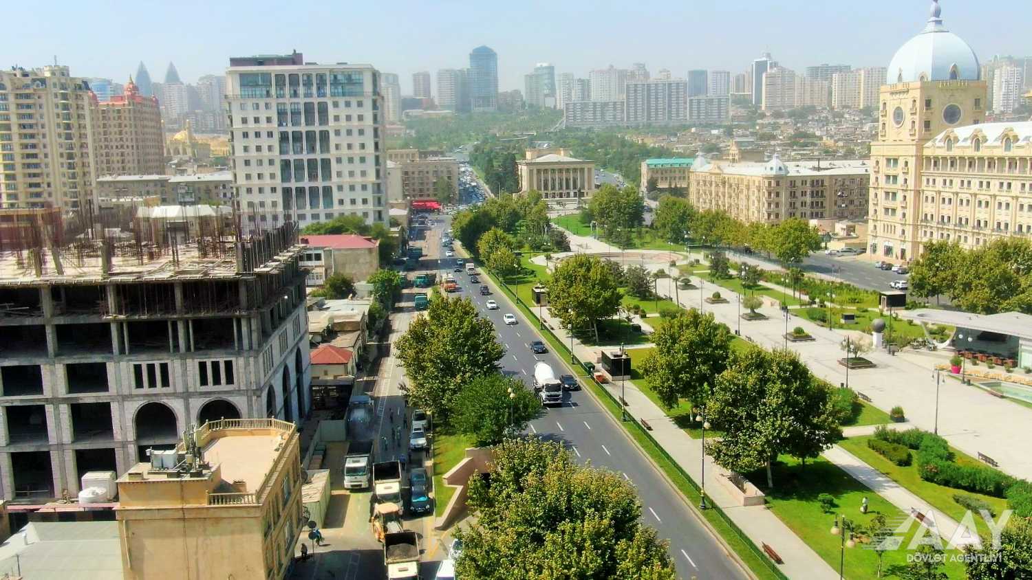 Bakının bu küçəsi təmir edilir