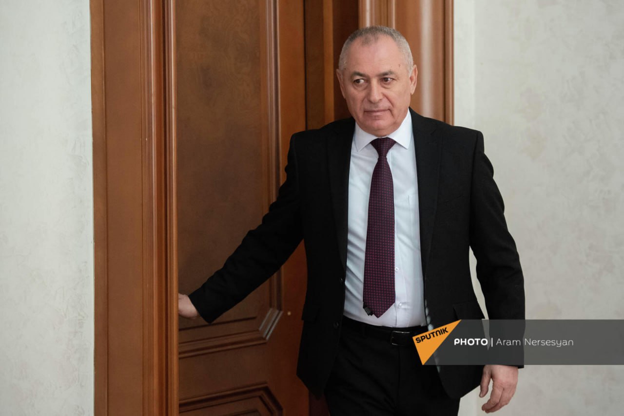 Ermənistanda sabiq nazir korrupsiya cinayətlərində təqsirli bilinib