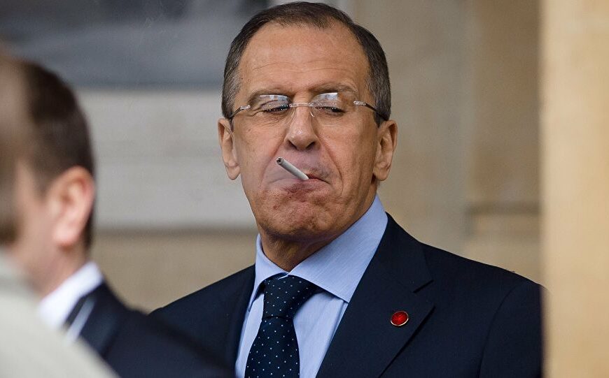 Lavrov Ermənistan cəmiyyətinin könlünü almaq istəyir!