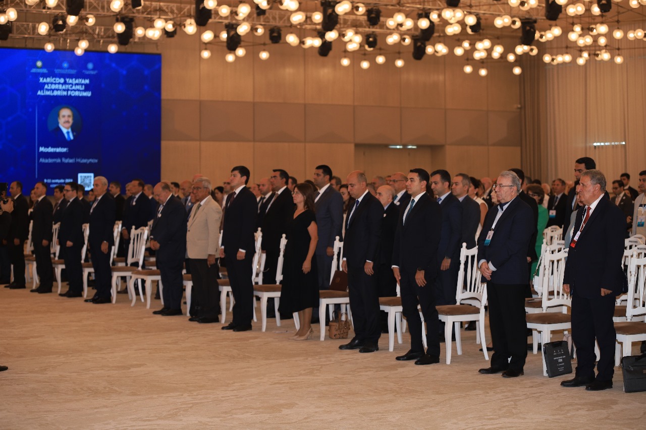 Xaricdə yaşayan alimlərimiz bir arada - FOTOLAR