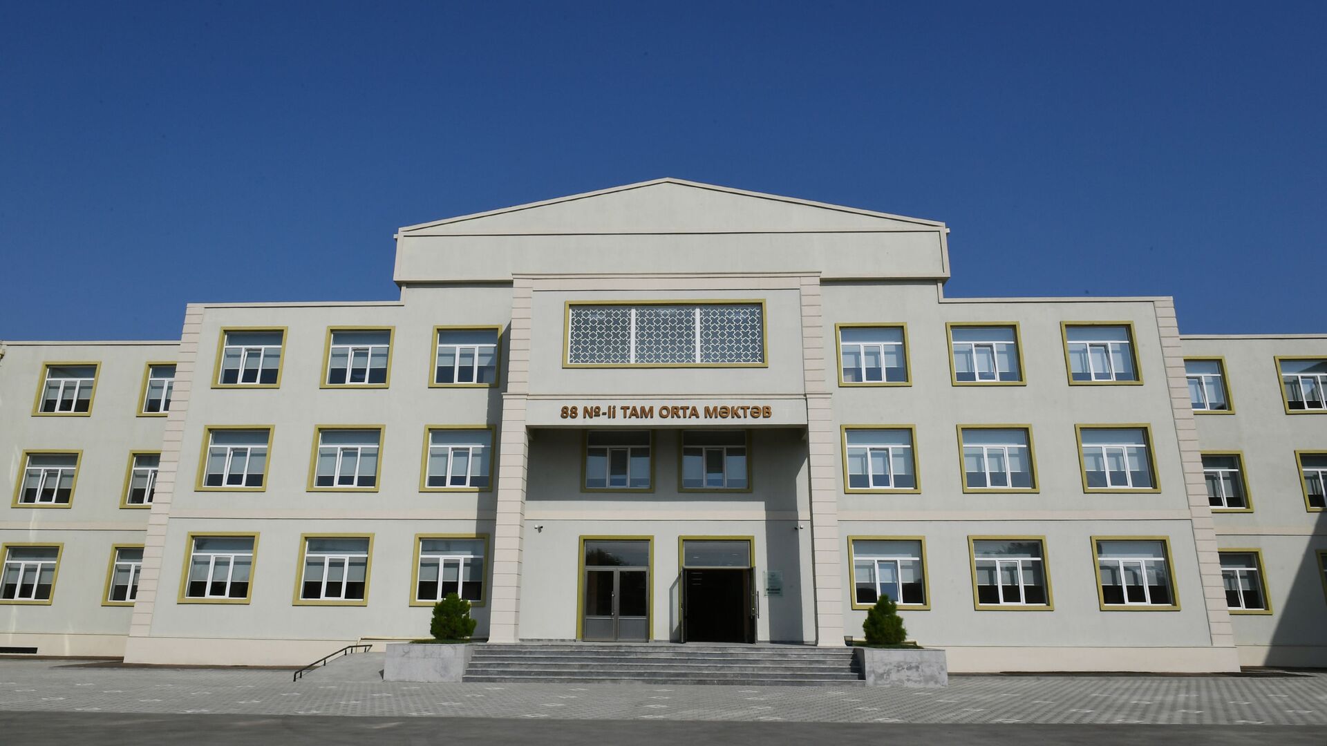 Bakıda neçə məktəb təmir olunub?