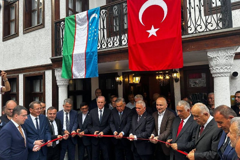 Trabzonda Özbəkistanın fəxri konsulluğu AÇILIB