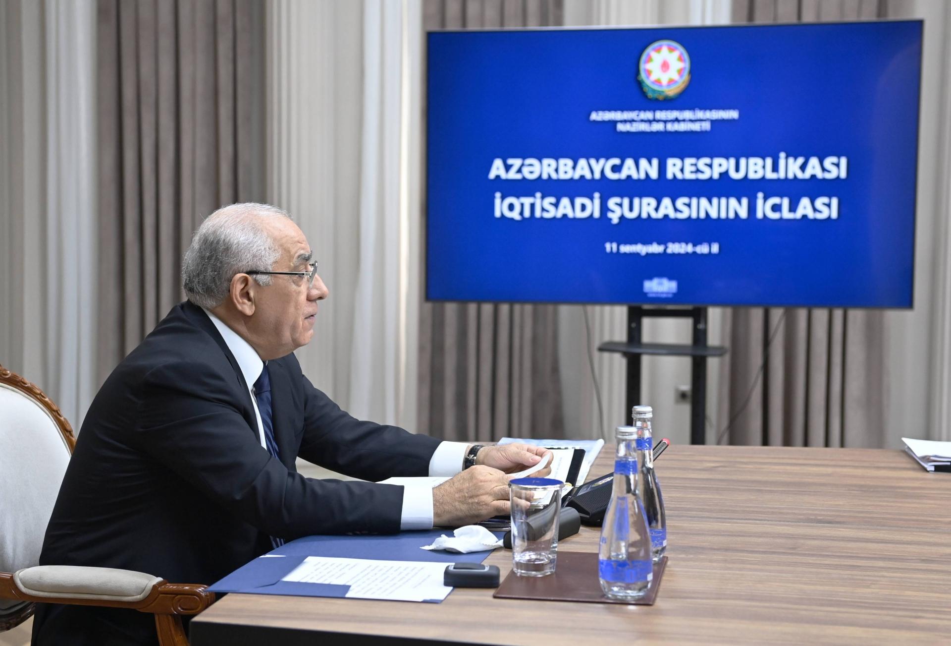 Hökumətin iqtisadi komandası toplaşdı - Büdcə müzakirələri...