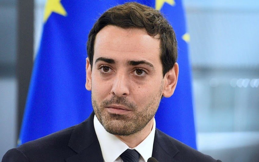 Fransanın XİN başçısı Ermənistana gəldi