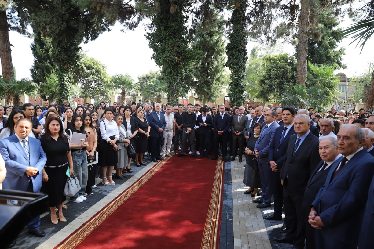 Gəncə Dövlət Universitetində yeni tədris binası istifadəyə verildi - FOTO