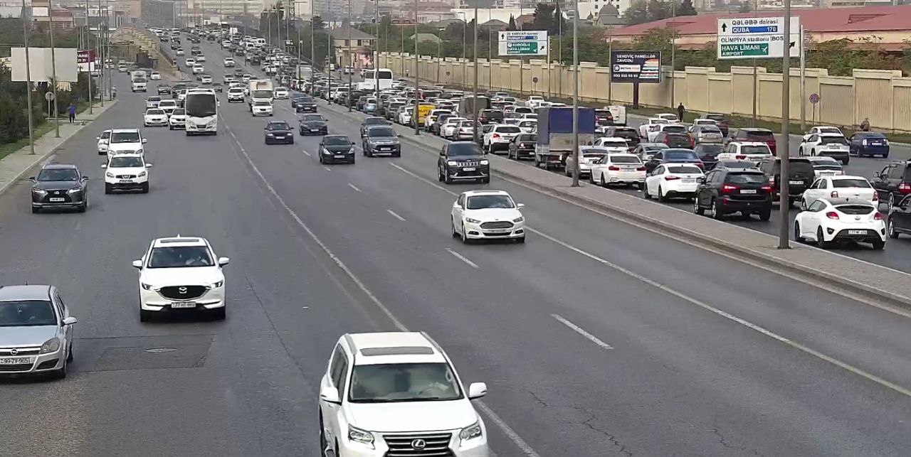 Bakının tıxaclı YOLLARI 