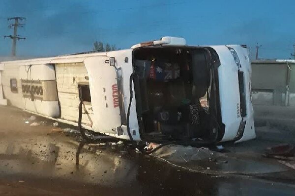 İranda sərnişin avtobusu aşıb: 10 ölü, 41 yaralı