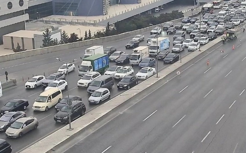 Hazırda tıxac olan yolların SİYAHISI