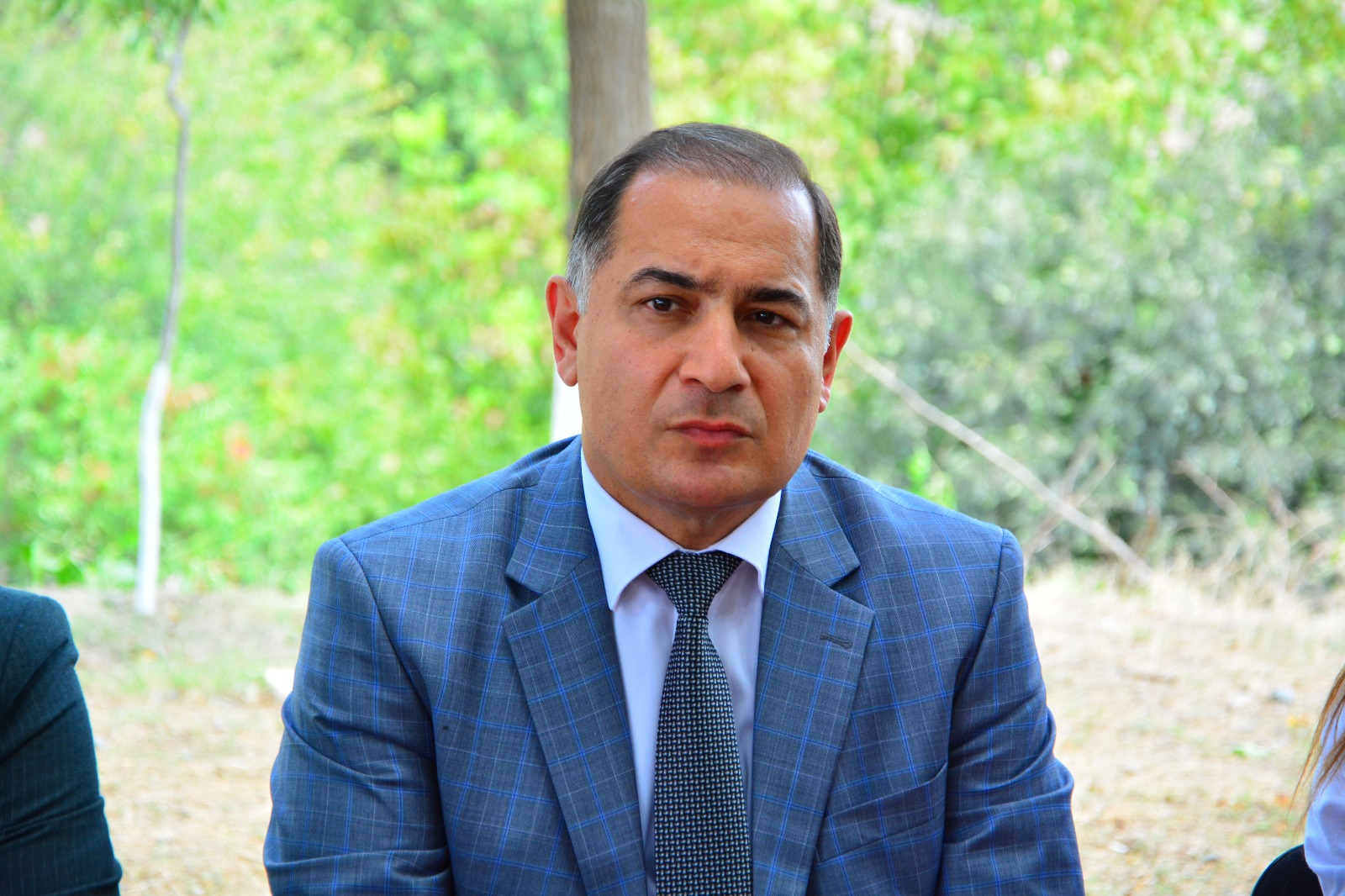 Baş nazir Azər Əmiraslanovu işdən çıxardı