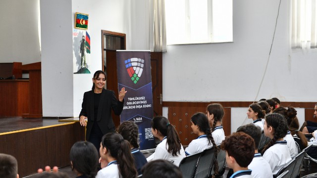 ETX şagirdləri kibertəhlükəsizlik sahəsində maarifləndirib - FOTOLAR