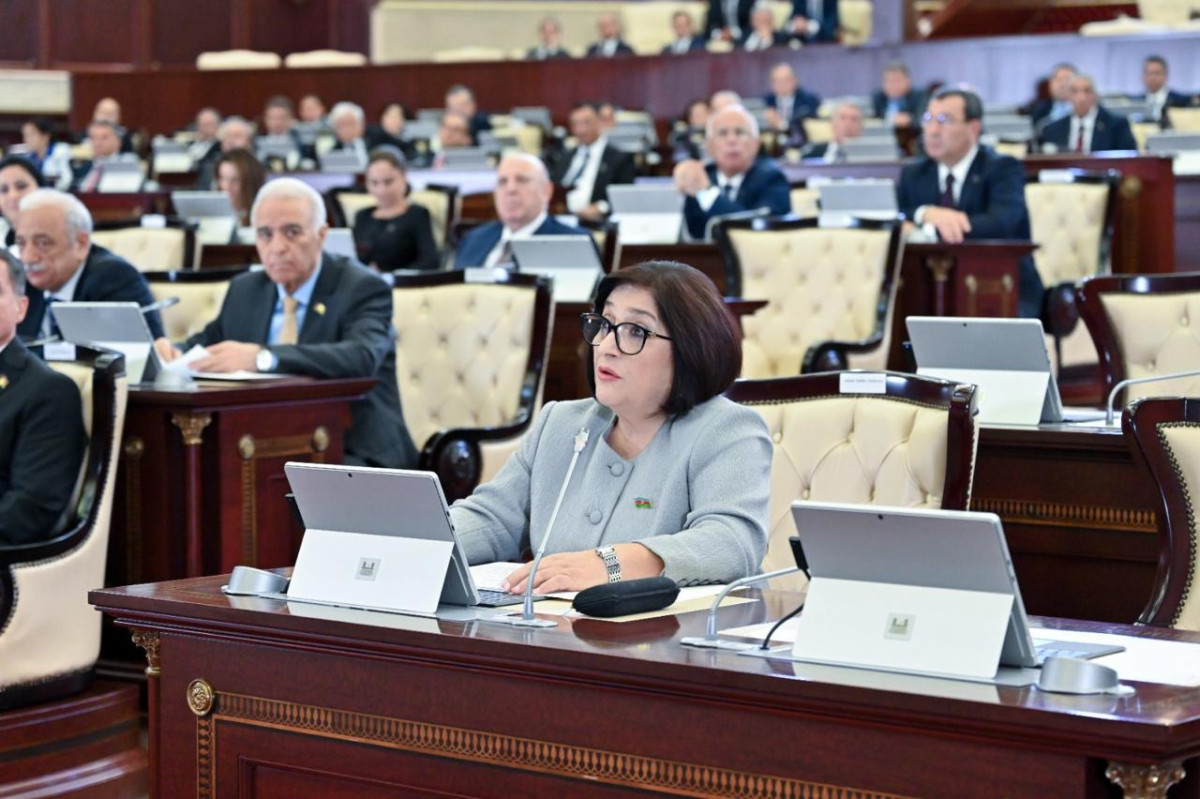 Milli Məclisin bugünkü iclasında nələr müzakirə edildi...