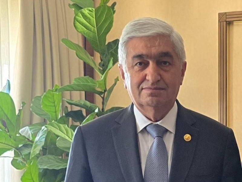 Deputat seçilən məmur vəzifəsini İTİRDİ