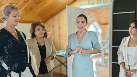 Leyla Əliyeva qadın və uşaq sığınacağını ziyarət edib - FOTOLAR
