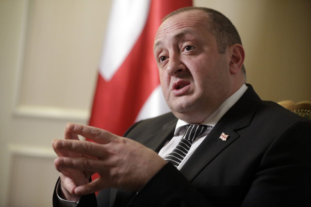 Eks-prezident müxalifətə QOŞULDU