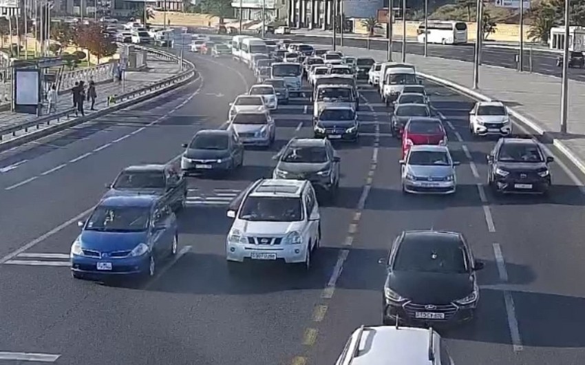 Hazırda bu yollarda tıxac var - SİYAHI
