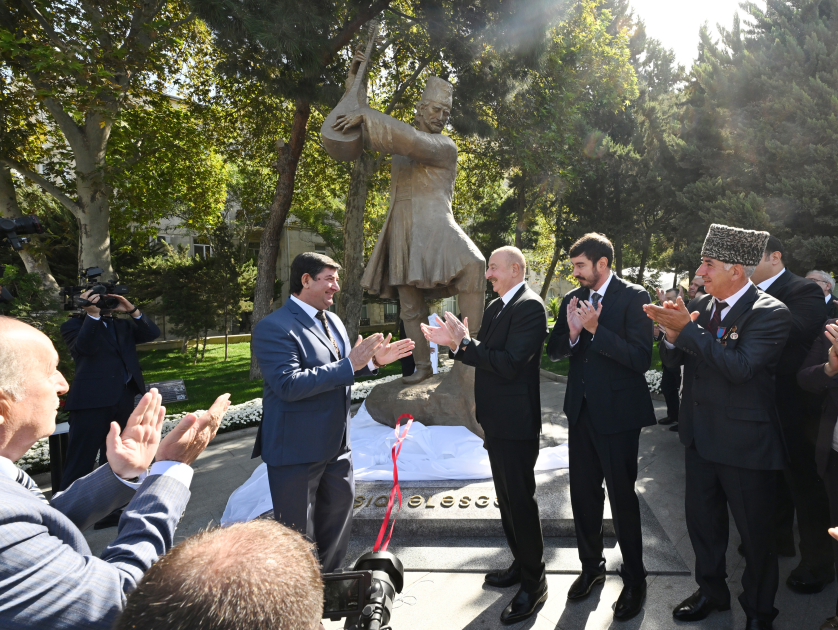 Prezident Aşıq Ələsgərin abidəsinin açılışında - FOTO