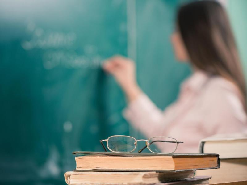210 müəllim qarşılıqlı şəkildə yerini dəyişib