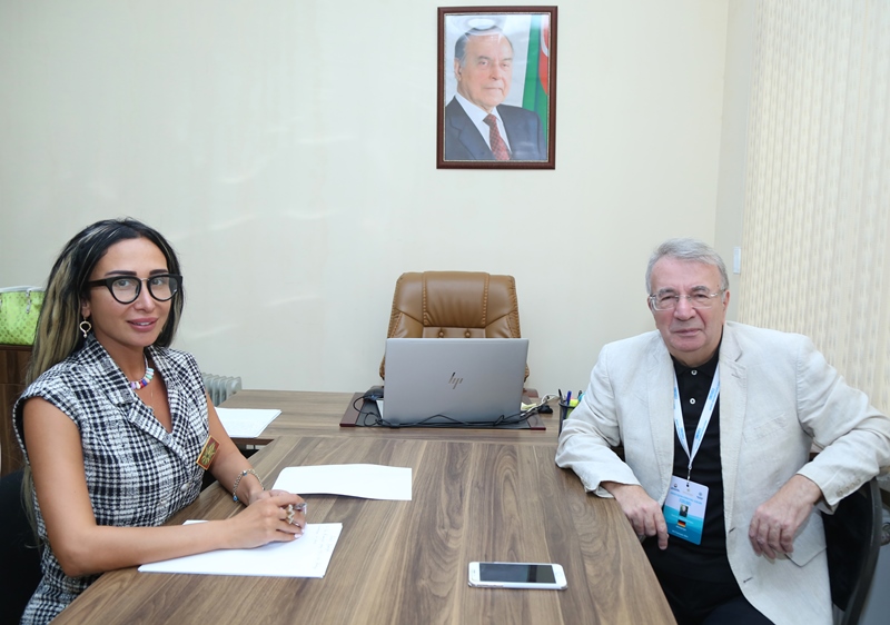 Humboldt mükafatı laureatı: “Əsas məqsədimiz Azərbaycan elminin inkişafına dəstək verməkdir” 