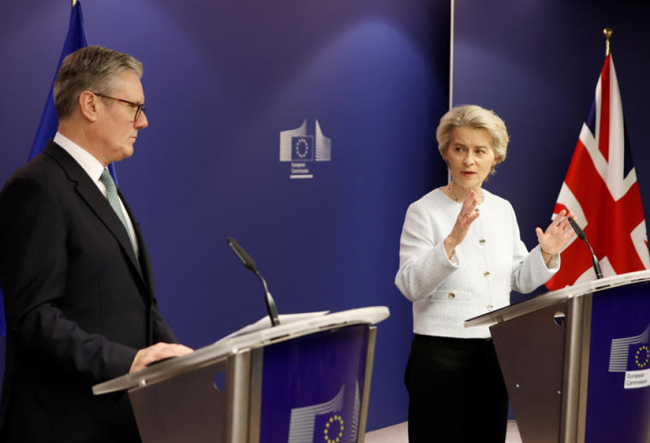 Starmer Ursula fon der Lyayen ilə görüşüb