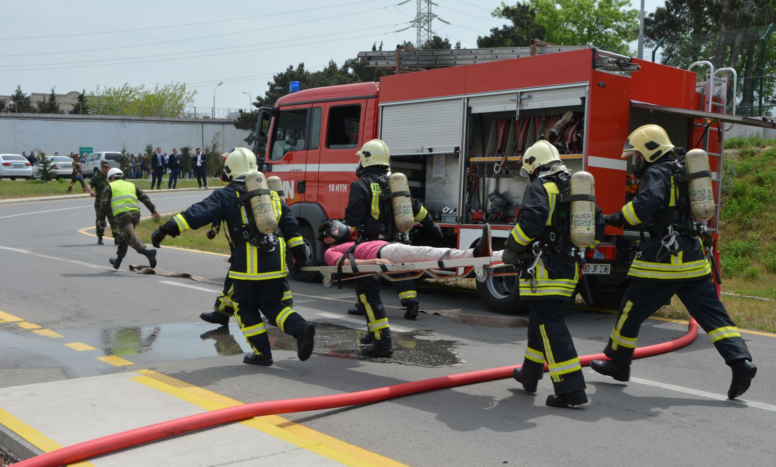30 yanğına çıxış oldu - Azyaşlı xilas edildi