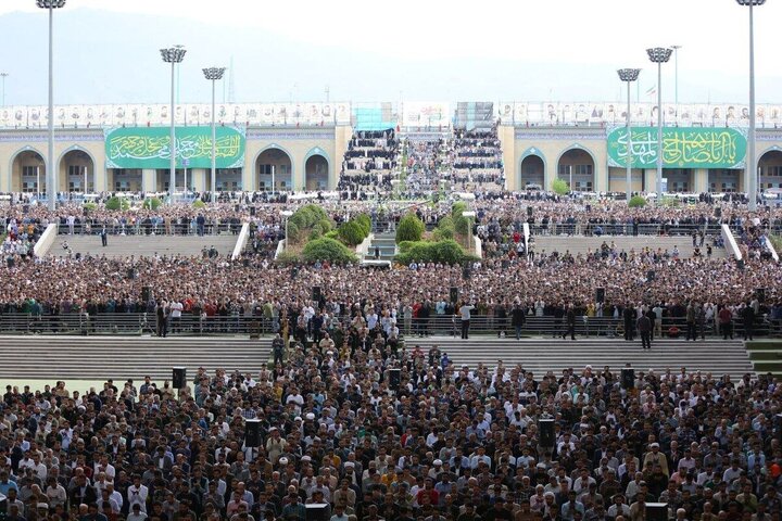 Tehran əhalisi Xameneinin qılacağı cümə namazına AXIŞIR