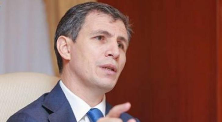 "Avrobus zolaqları zəbt olunub" - Deputat