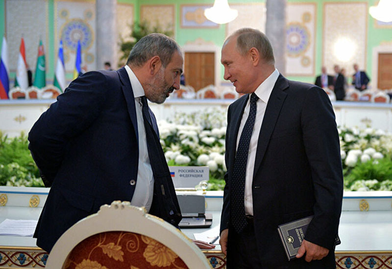 Paşinyan Moskvaya gedib