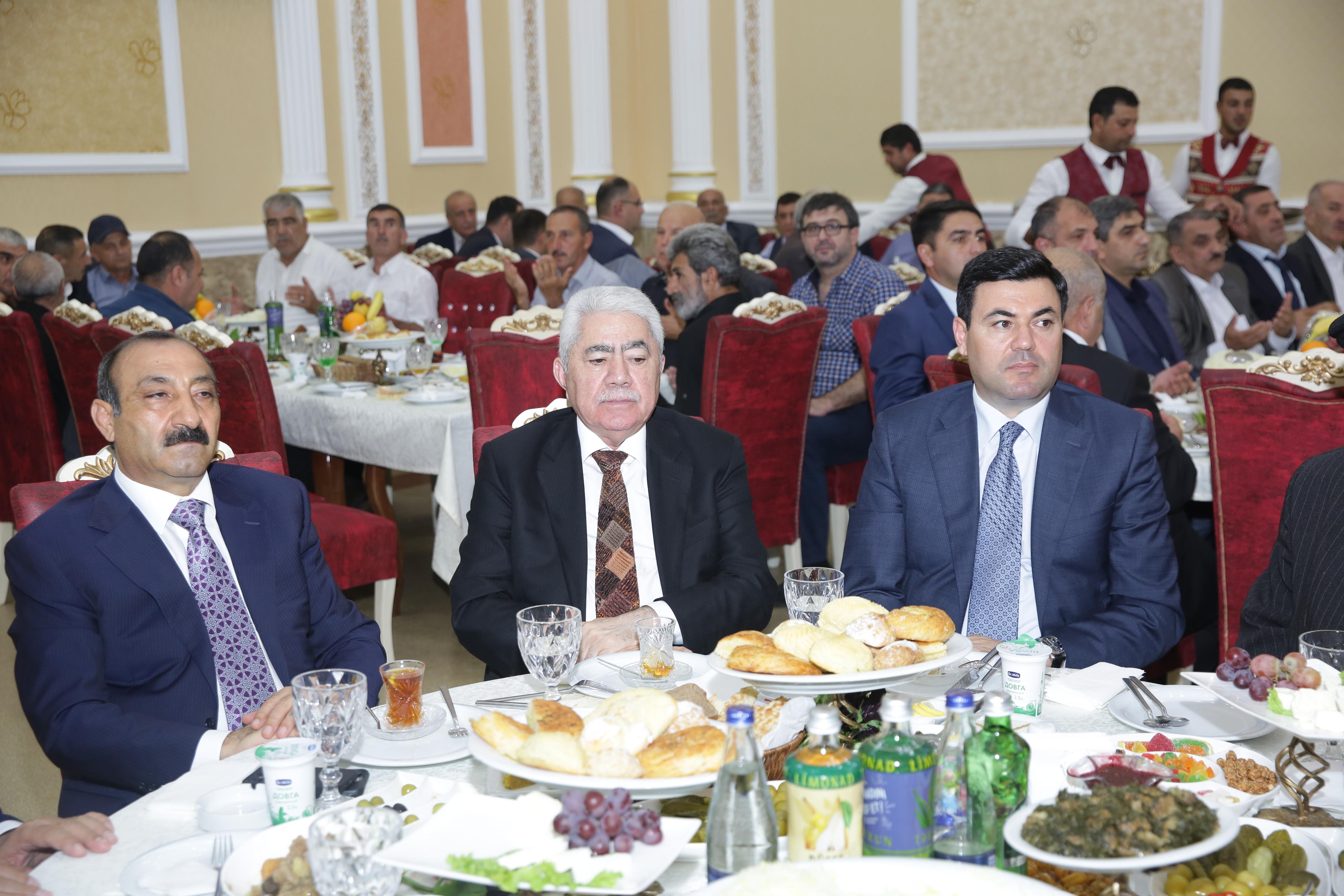Ağalar Vəliyevin təşəbbüsü ilə şəhid ailələrinə maliyyə yardımı göstərilib - FOTO