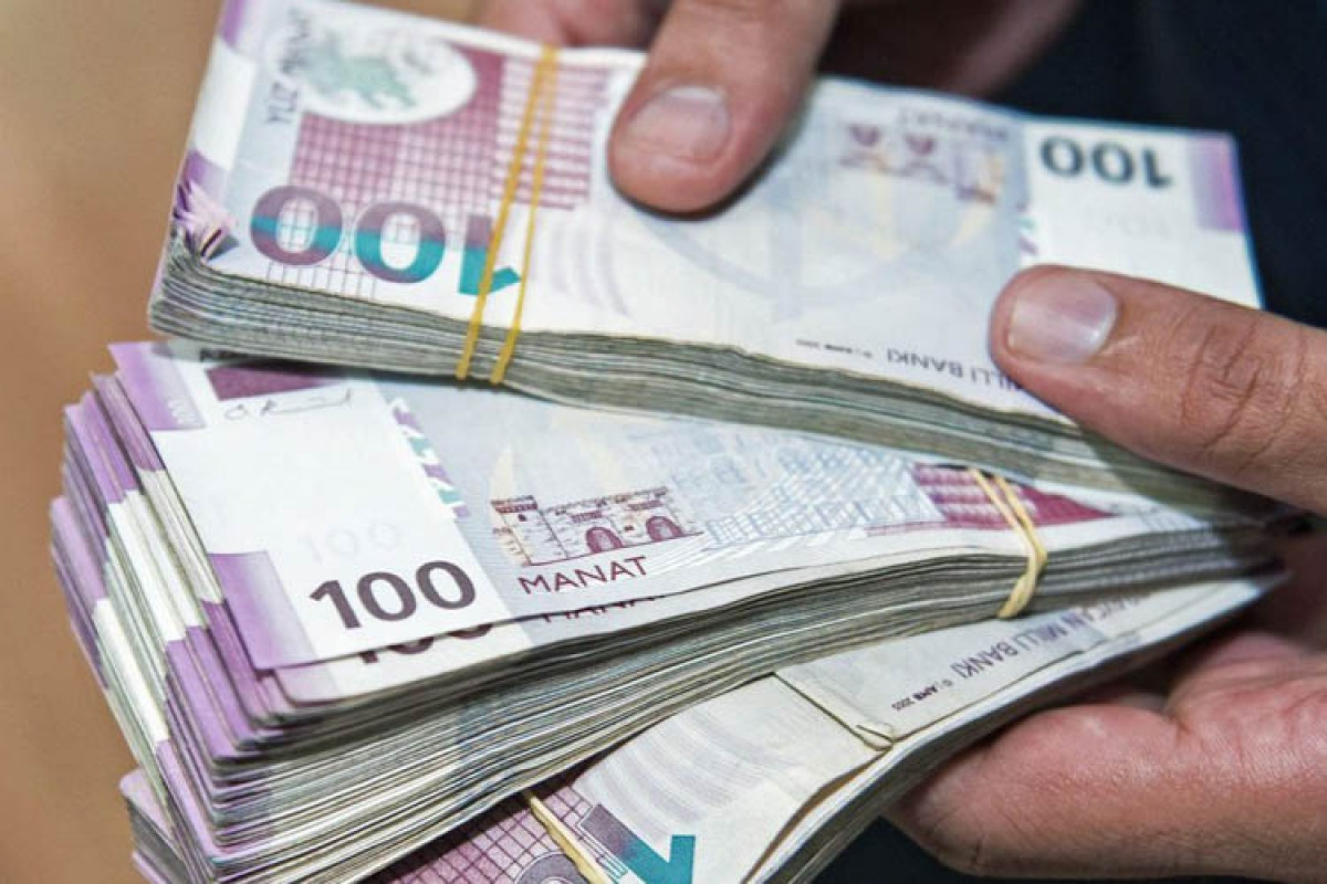Yaşlı qadını aldadaraq 20 min manatını alan şəxslər saxlanıldı