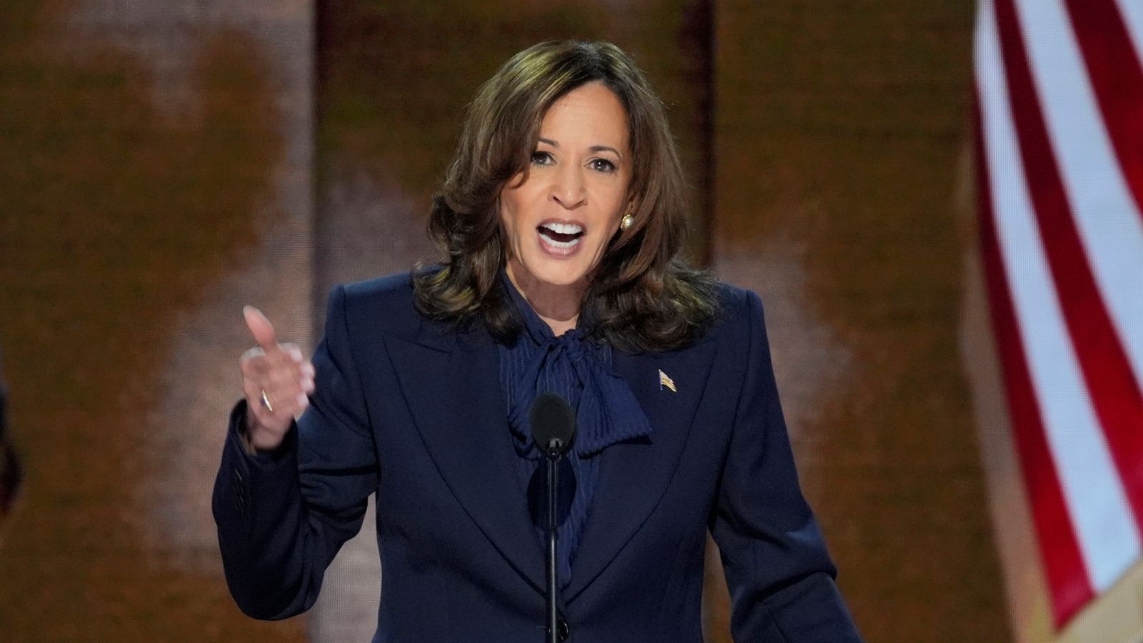 ABŞ-ın əsas düşməni İrandır! - Kamala Harris