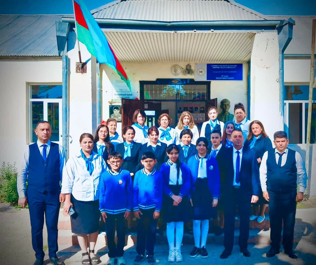 Azərbaycanda bu məktəbin müəllimləri vahid formaya keçdi