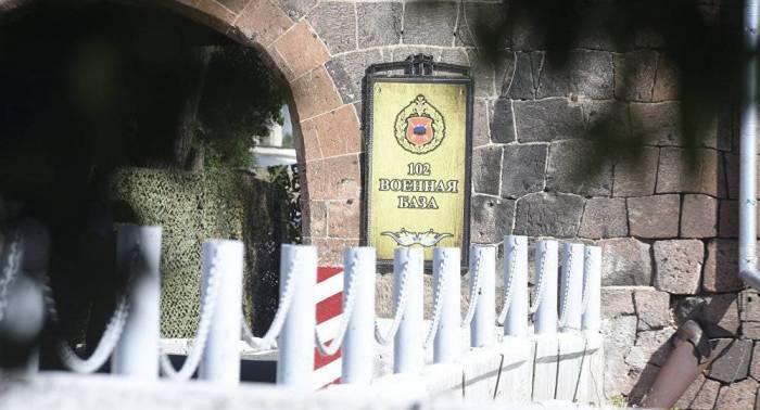 Ermənistan 102-ci hərbi bazanı BAĞLAYIR?