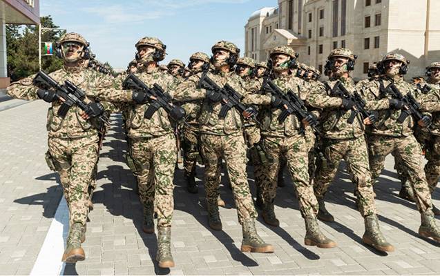 Baş nazirdən hərbçilərin maaşı ilə bağlı QƏRAR