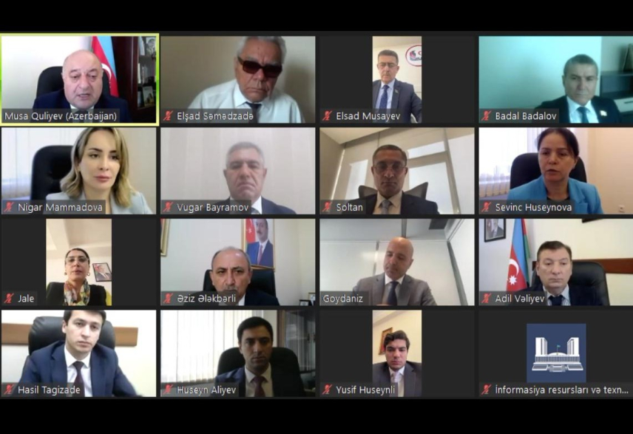Komitə sədri onlayın iclas keçirdi - FOTO
