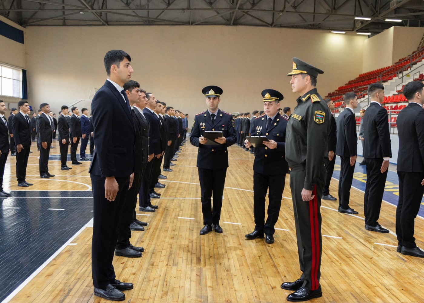 Vilayət Eyvazov qəbul keçirdi