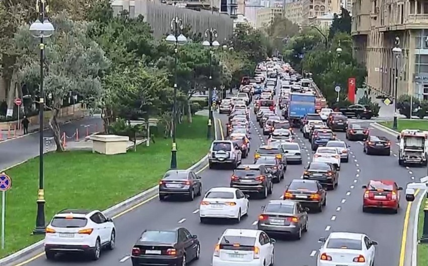 Hazırda bu yollarda tıxac var - SİYAHI