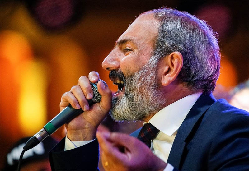 Paşinyan Zəngəzur dəhlizi barədə nala-mıxa vurur - Sabiq nazir