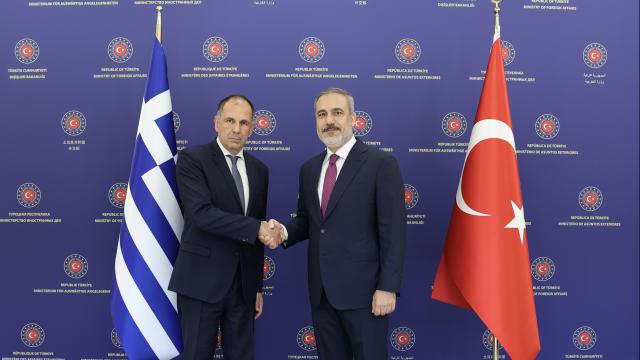 Hakan Fidan Afinaya gedir