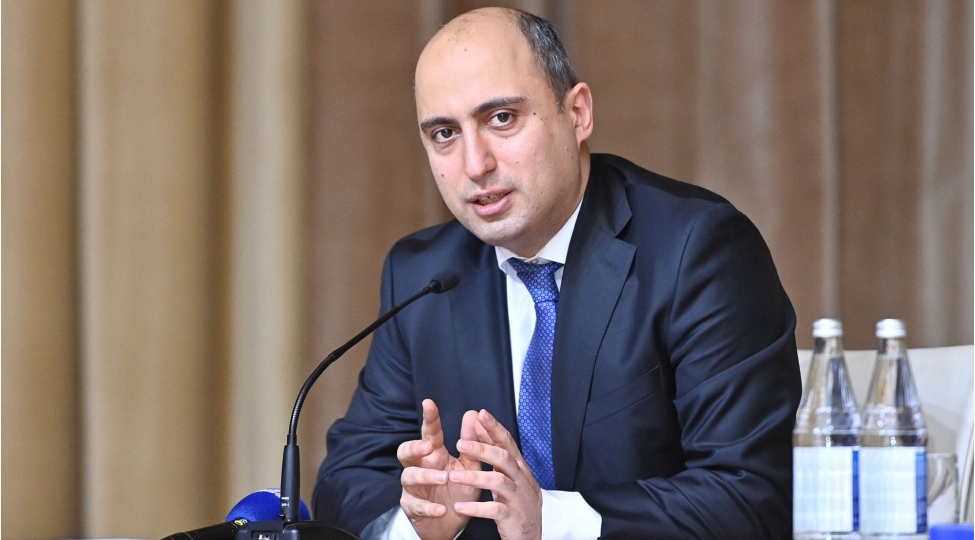 "Biz bilmirik din adı altında uşaqlara nə aşılanır" - Nazirdən həyəcan təbili 